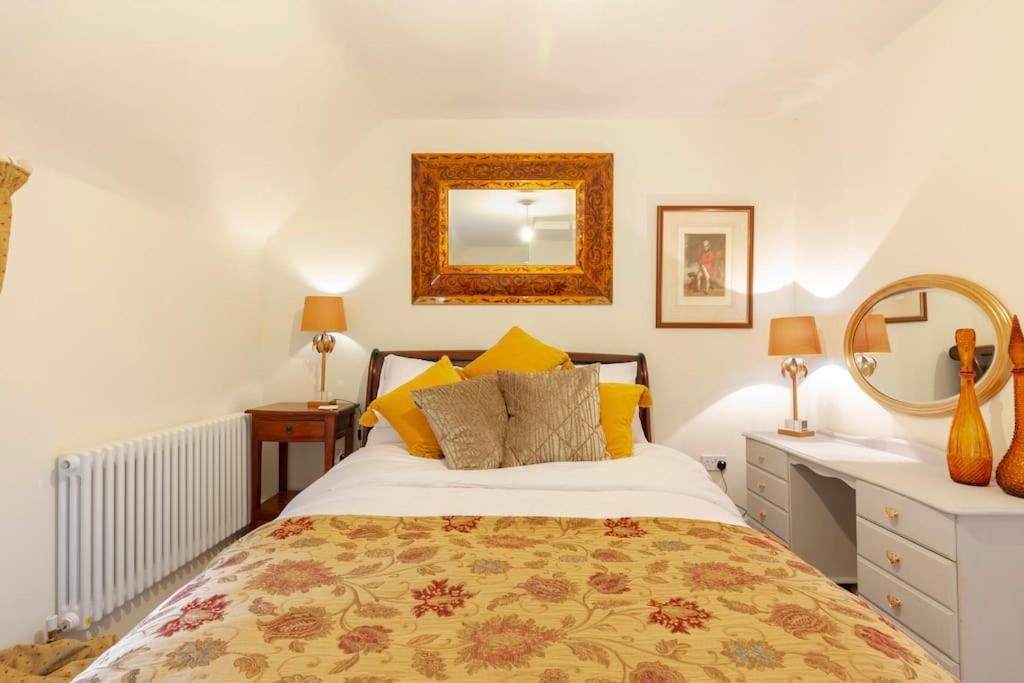 Dorney Windsor Legoland 5 Star Stay For Upto 14 Guests Exterior photo