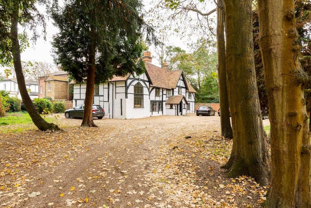 Dorney Windsor Legoland 5 Star Stay For Upto 14 Guests Exterior photo