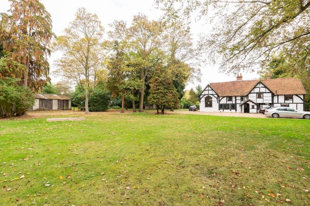 Dorney Windsor Legoland 5 Star Stay For Upto 14 Guests Exterior photo