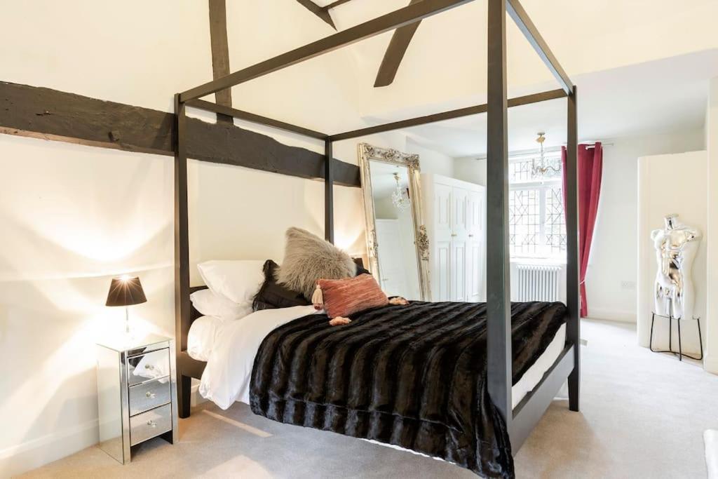 Dorney Windsor Legoland 5 Star Stay For Upto 14 Guests Exterior photo